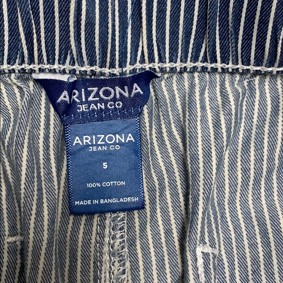 Arizona Jean Co. shorts in size 5 - Picture 7 of 8